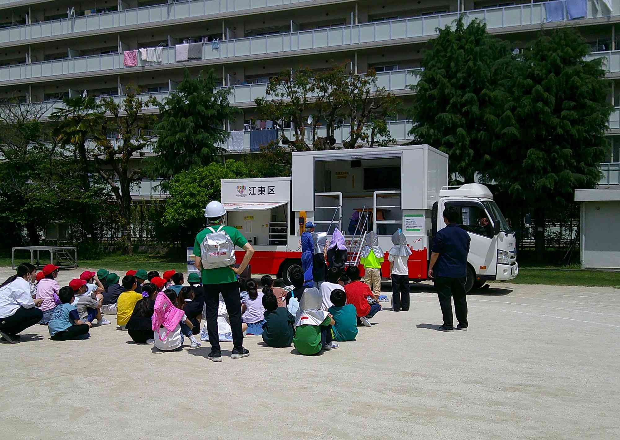 20260507避難訓練起震車体験１