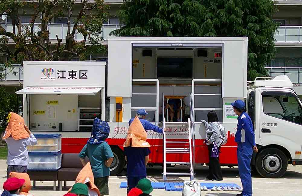 20260507避難訓練起震車体験３