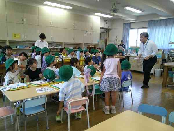 0714　2年児童館見学４